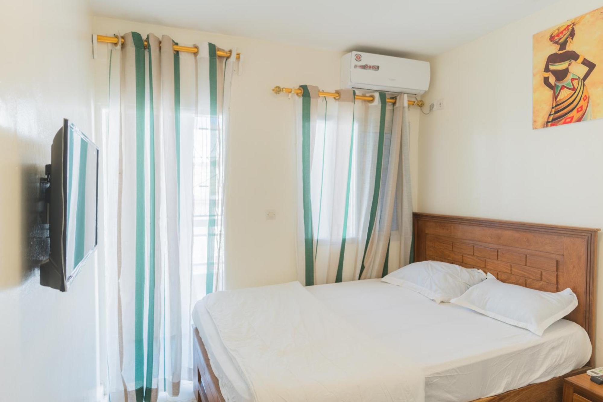 Residence Kane Diallo- Appartements Elegants Et Centraux A Dakar Extérieur photo