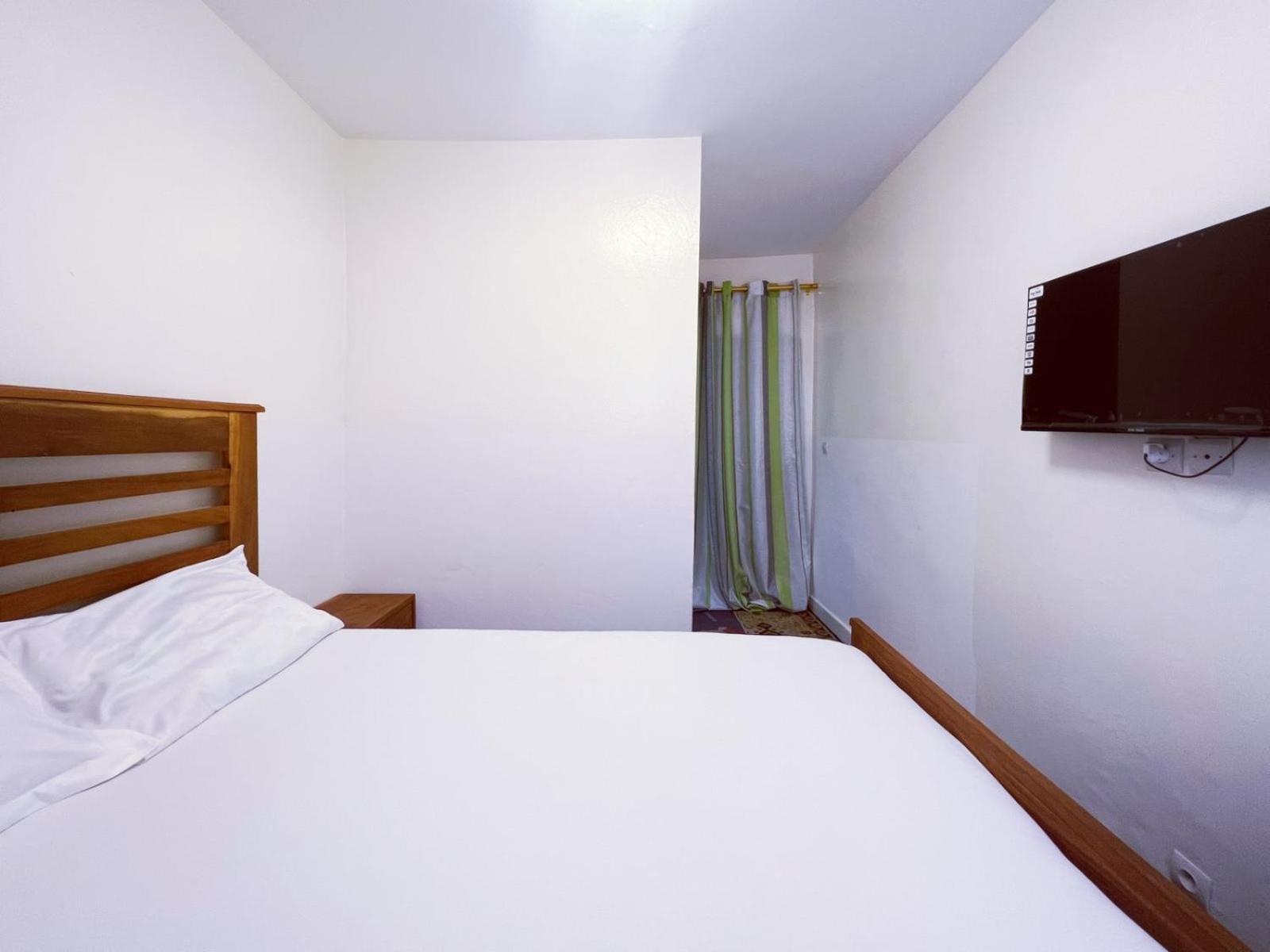 Residence Kane Diallo- Appartements Elegants Et Centraux A Dakar Extérieur photo