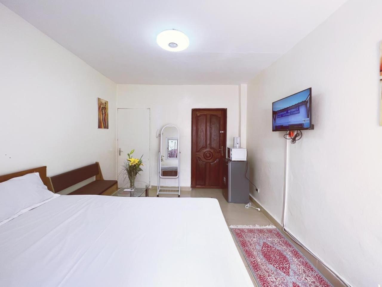Residence Kane Diallo- Appartements Elegants Et Centraux A Dakar Extérieur photo